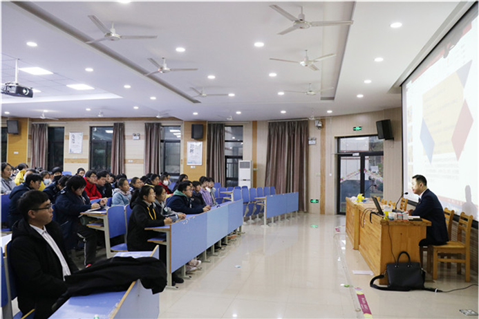 团委:加强青少年法制教育,促进青少年健康成长(图1)