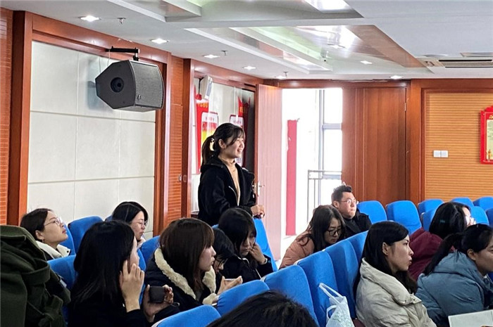 高一级部:新课程、新教材实施专题报道(一)(图6)