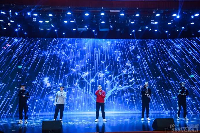 万家热线:艺术与美结合的文化盛宴 合肥七中2021贺岁大片“上映”(图)(图7)