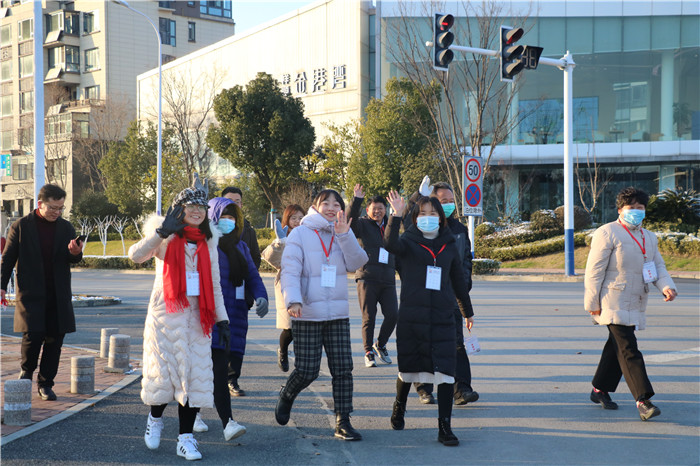 工会:逐梦迎新引领全民健身 欢乐健康传递阳光能量(图4)