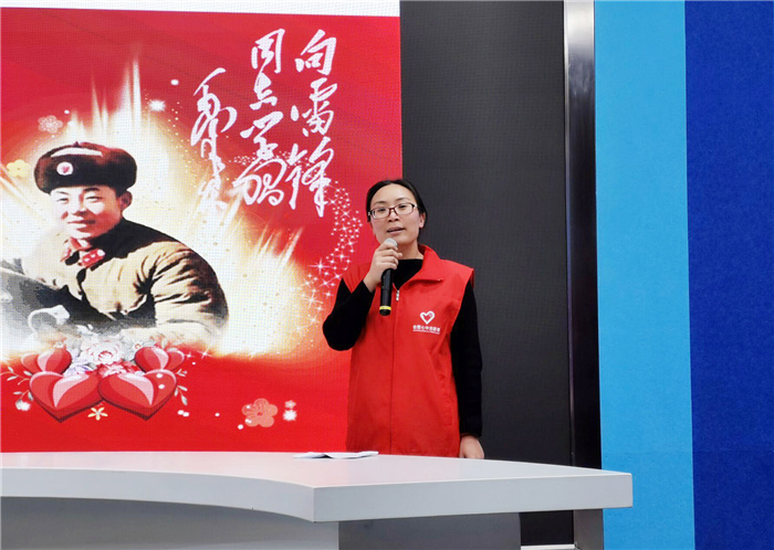 政教处:弘扬雷锋精神,争做有志青年(图2)