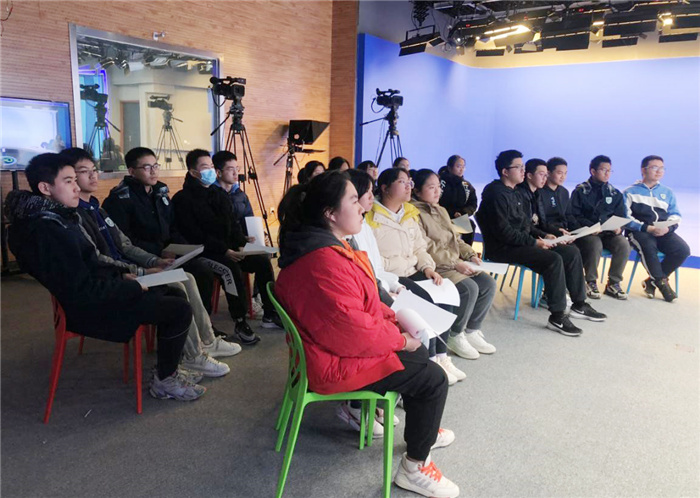 学生发展指导中心:心理课绘网络 生涯课论职业(图1)