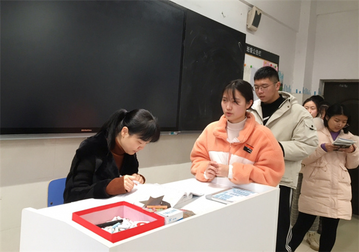 高三级部：班班有书声 冲刺有精神(图8)