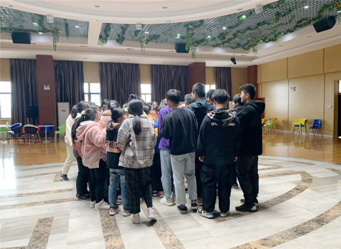 学生发展指导中心：小小心理游戏 大大心情放飞(图4)