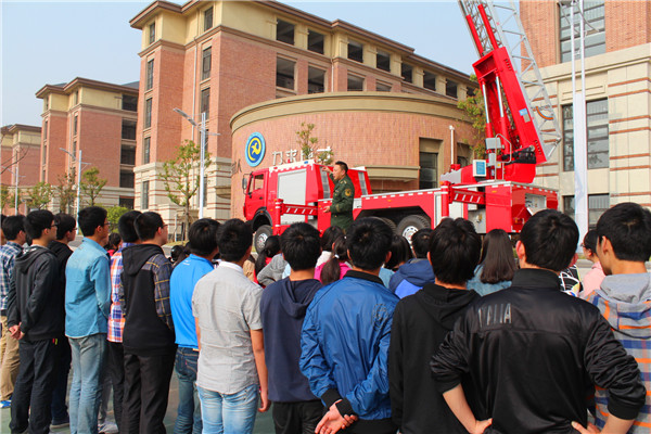 合肥七中:保安,新校的安全卫士(图8)