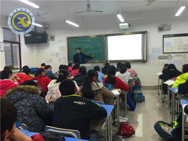 百尺竿头须进步 十方世界是全身(图3)