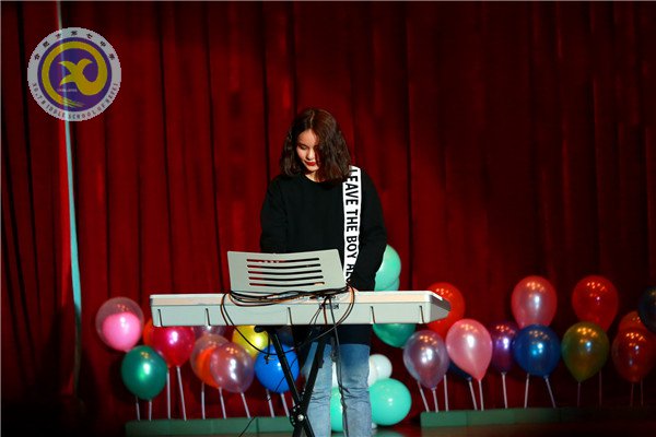 师生欢聚迎新年,载歌载舞谱新篇(图23)