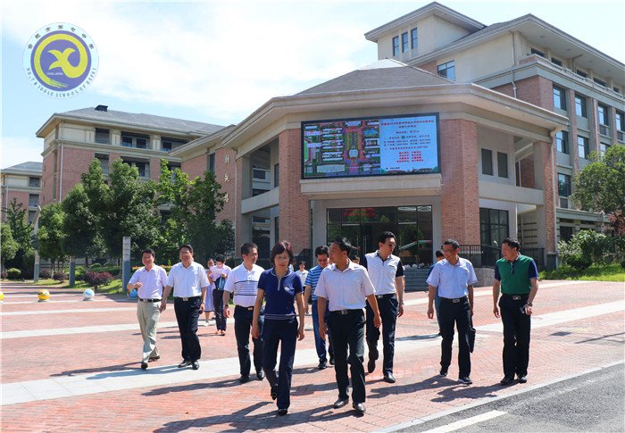 吴春梅副市长检查2018年中考准备工作(图1)