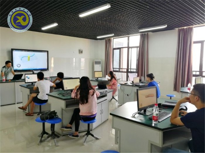 走进创客,打印未来(图1)