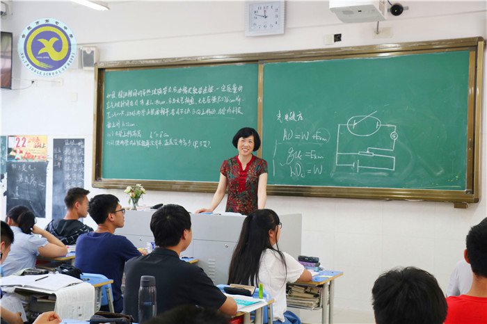 安徽商报:千里送来鲜花 “坏孩子”的蜕变(图1)