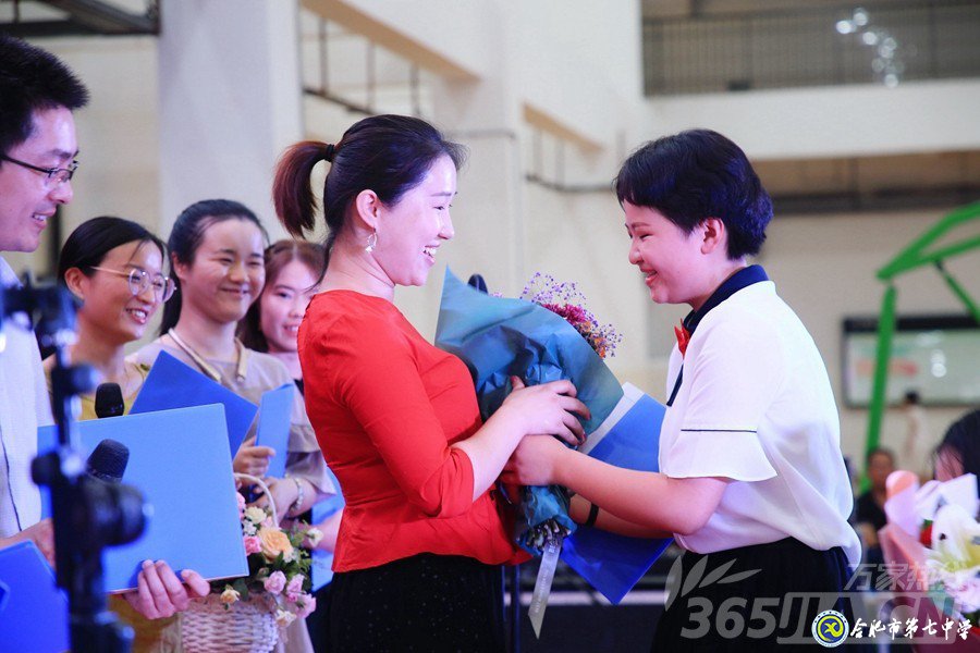 万家热线:美丽青春不散场 人生梦想正起航” 直击合肥七中2019届高三毕业典礼现场(图11)