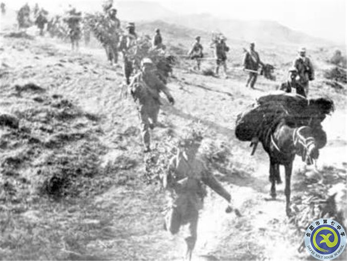 △孟良崮战役中,我军向孟良崮急速进军.jpg △孟良崮战役中,我军向孟良崮急速进军.jpg