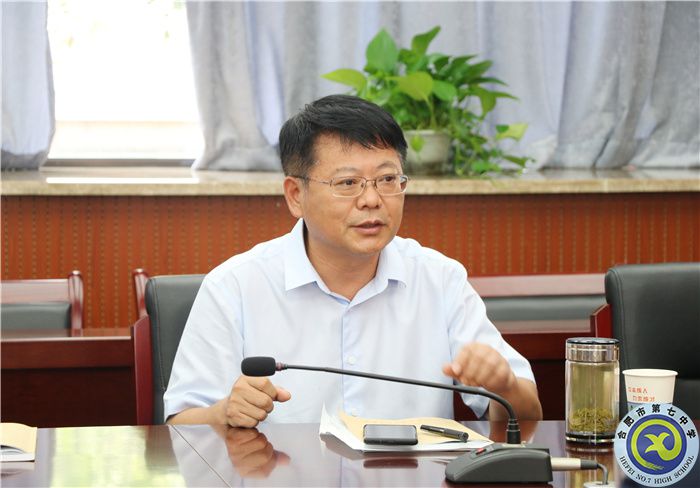 邓校.jpg 邓校.jpg