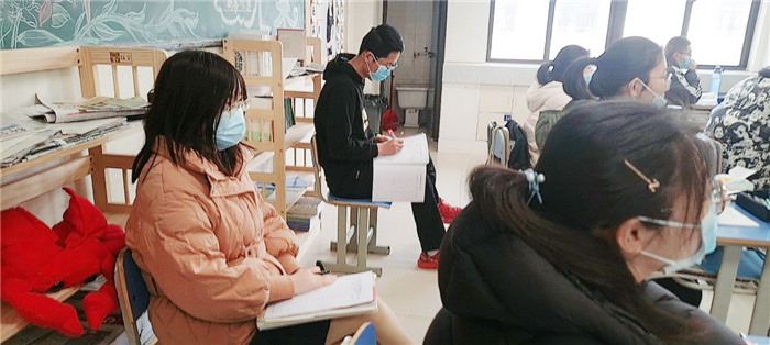 合肥七中高二语文组“大研讨、大交流”研讨课活动(图1)