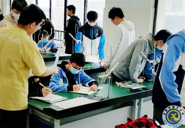 合肥七中高一、高二年级开展实验活动(图6) 合肥七中高一、高二年级开展实验活动(图6)