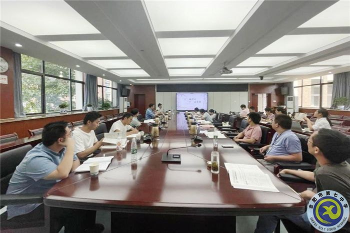 图片为合肥七中高三数学组老师学习过程.jpg 图片为合肥七中高三数学组老师学习过程.jpg