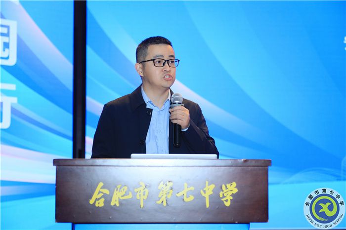 姚江龙.jpg 姚江龙.jpg