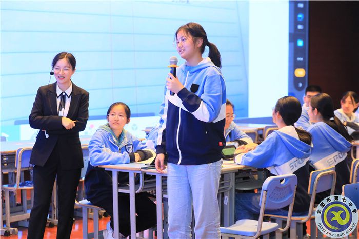 钟艳1.jpg 钟艳1.jpg