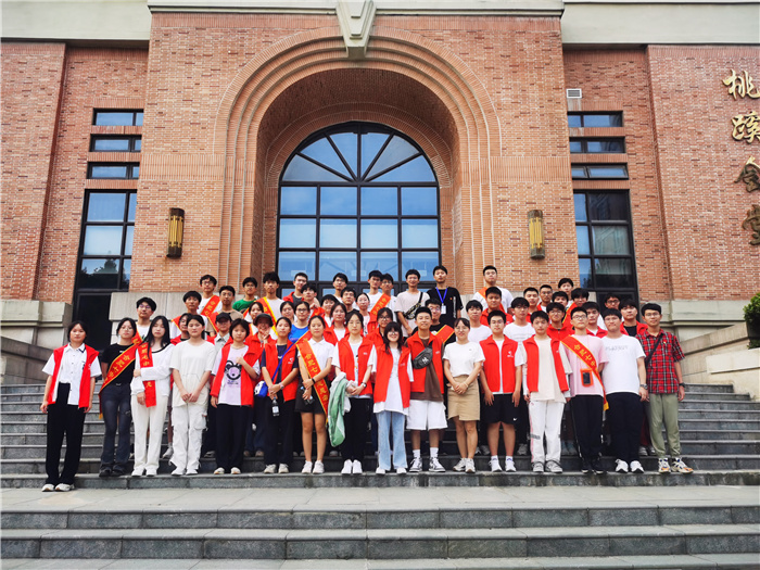 大合影.jpg 大合影.jpg