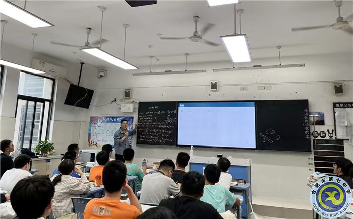 钱良辰1.jpg 钱良辰1.jpg