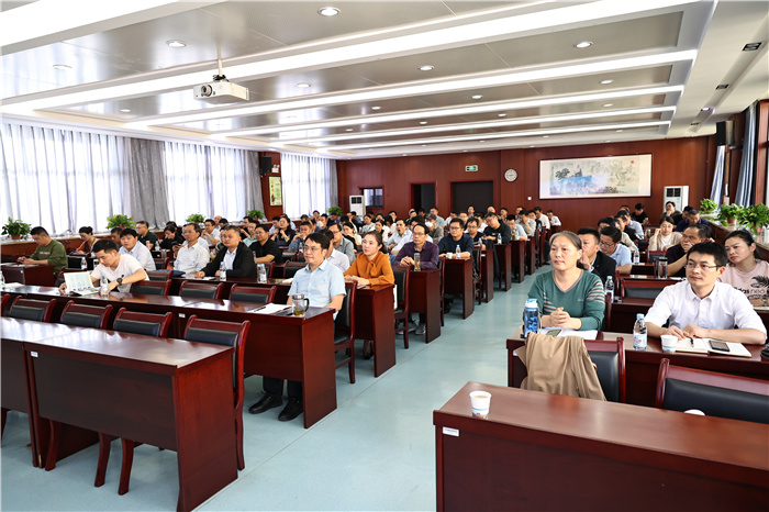 2023年合肥市普通高中教育质量评价材料评审专家培训会在合肥七中召开(图3) 2023年合肥市普通高中教育质量评价材料评审专家培训会在合肥七中召开(图3)