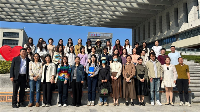 英语“教坛新星”教学观摩研讨活动.jpg 英语“教坛新星”教学观摩研讨活动.jpg