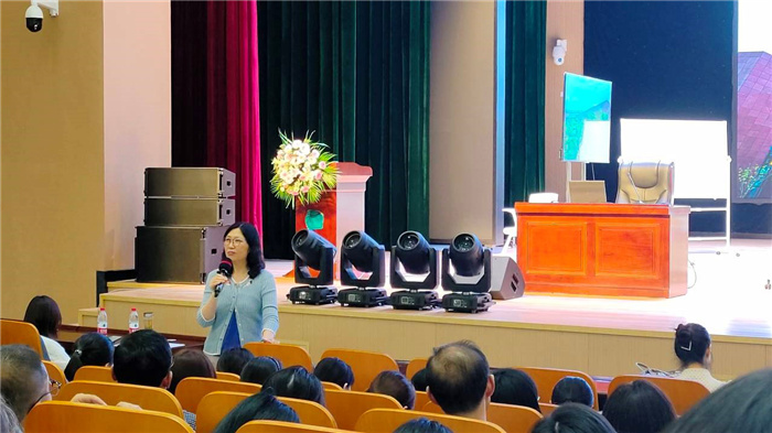 王德美老师.jpg 王德美老师.jpg