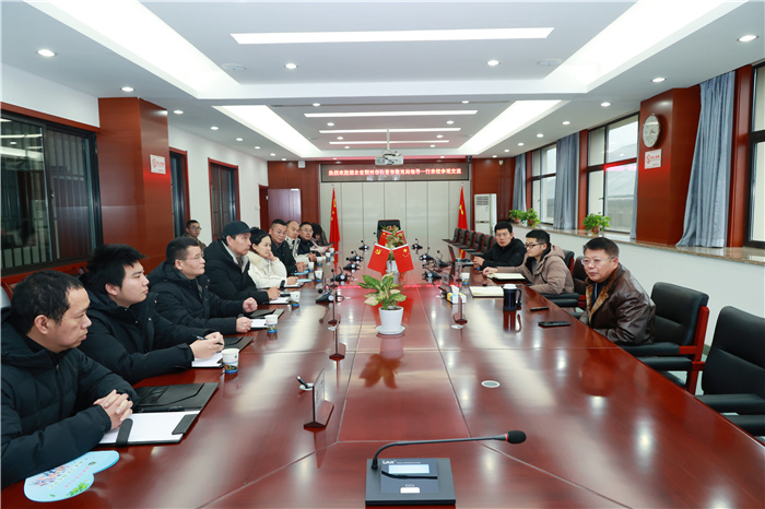 湖北荆州石首市电教馆一行莅临合肥七中参观交流(图2) 湖北荆州石首市电教馆一行莅临合肥七中参观交流(图2)