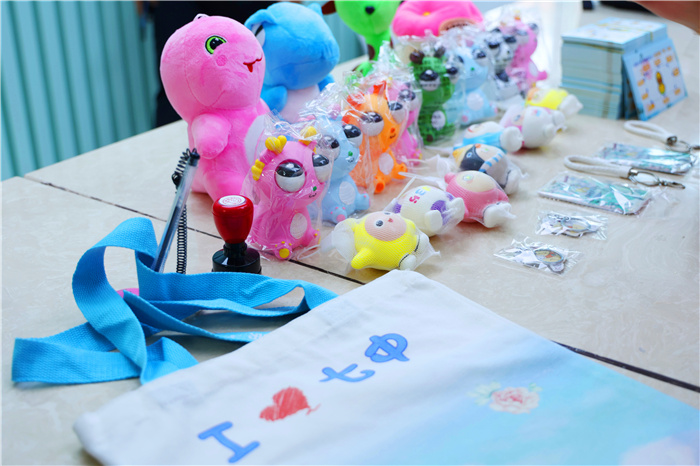 奖品.jpg 奖品.jpg