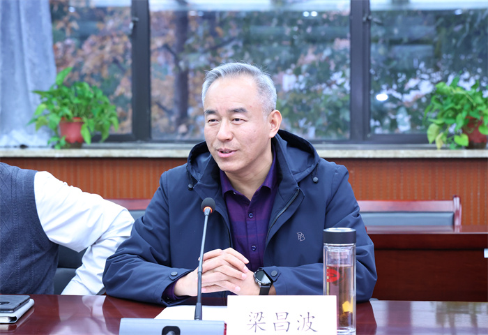 合肥七中召开青年教师座谈会(图2)