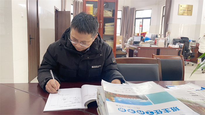 合肥七中高二年级开展期末教育教学检查工作(图1)