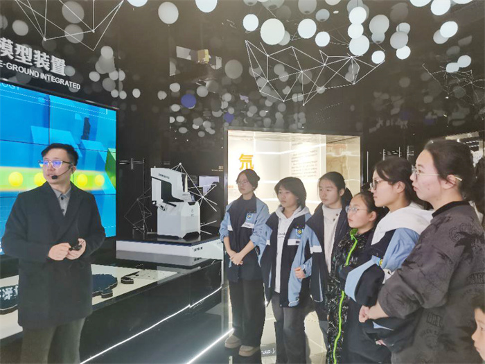 活动留影2.jpg 活动留影2.jpg