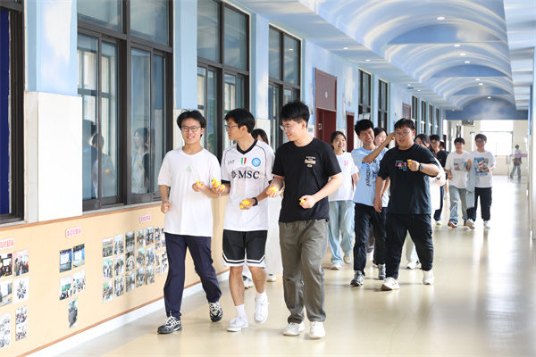 525心理健康日|“一起来解‘鸭’”趣味减压活动欢乐回归(图8) 525心理健康日|“一起来解‘鸭’”趣味减压活动欢乐回归(图8)