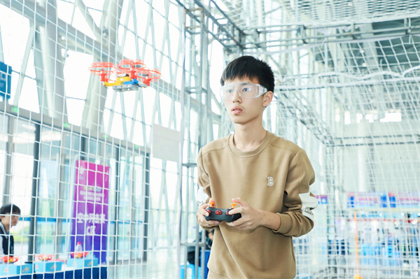 无人机课程.jpg 无人机课程.jpg