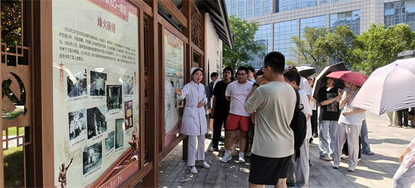 合肥七中高一（12）班：在901医院上了堂“滚烫”的生命课(图4)