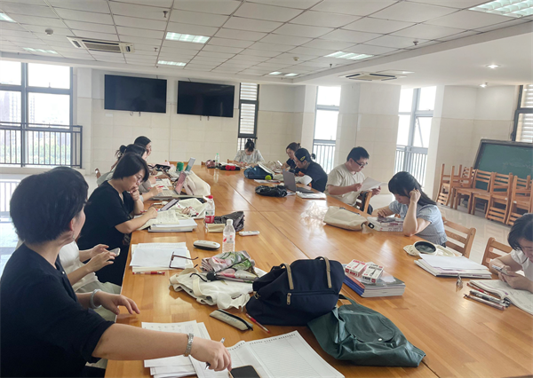 语文组.png 语文组.png