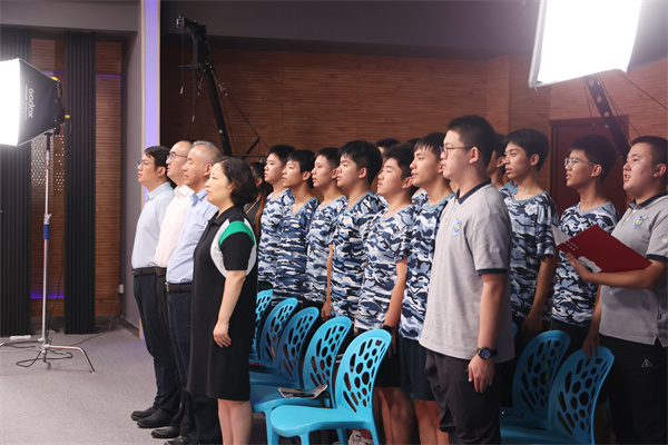 逐新程担使命!合肥七中举行2025-2026学年秋季开学典礼(图3) 逐新程担使命!合肥七中举行2025-2026学年秋季开学典礼(图3)