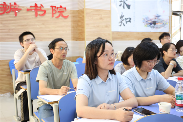 数学学科:校际联动促发展,交流互鉴谱新篇(图7) 数学学科:校际联动促发展,交流互鉴谱新篇(图7)